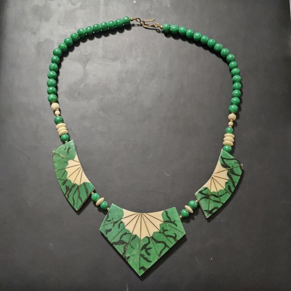 Vintage Gold Tone Green Cream Beaded Plaque Bib Style Statement Necklace